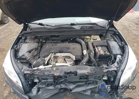 2015 Chevrolet Malibu 2Lz z USA, uszkodzony, nr VIN 1G11G5SX8FF306515